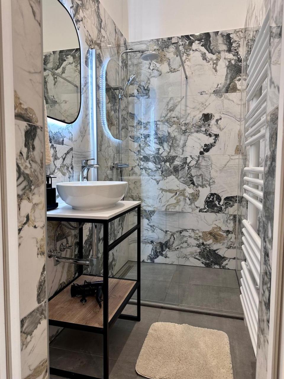 Donau Dreams Modernes Hideaway L Hg9 Apartment Vienna Luaran gambar